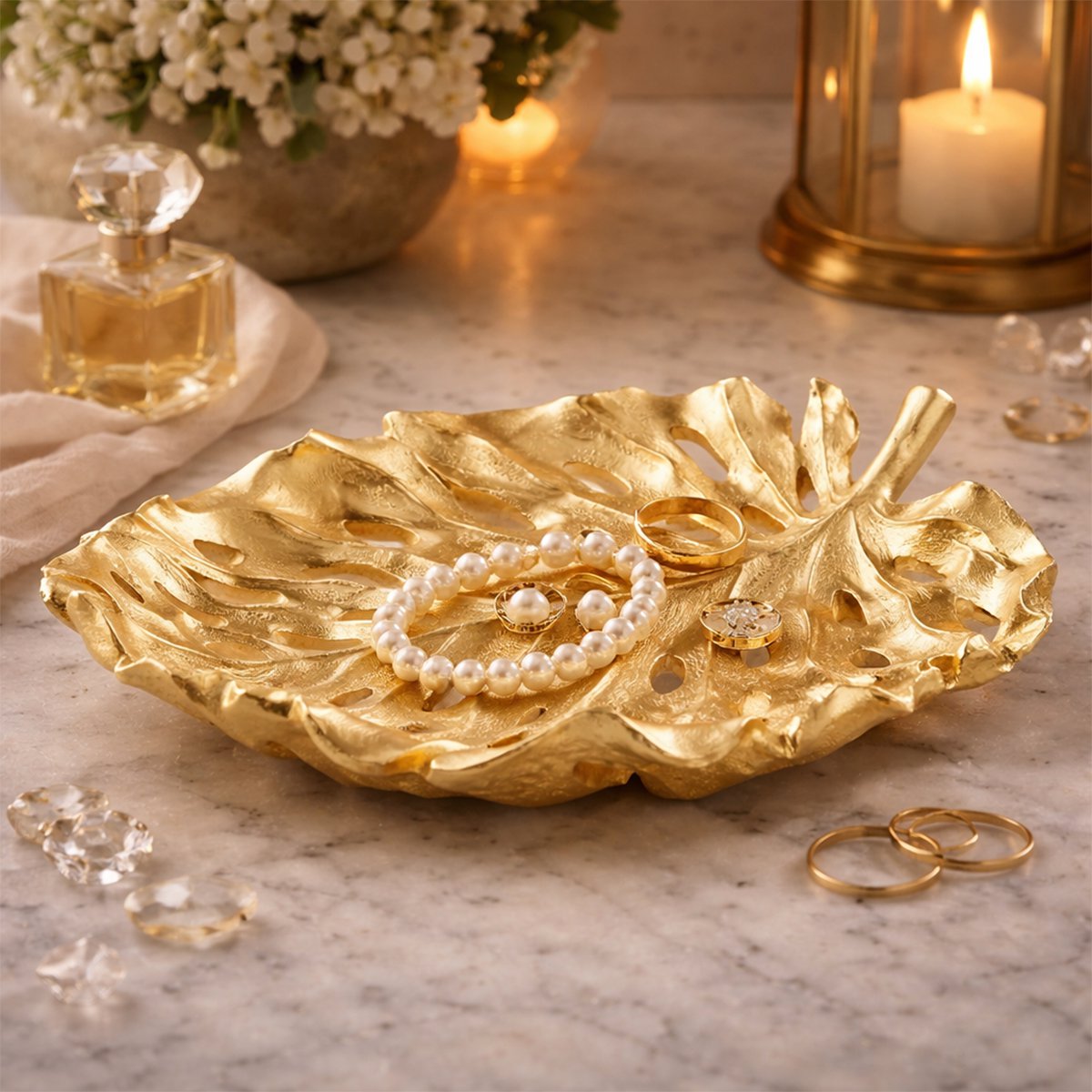 Gold leaf fruit cut 31x25x5cm