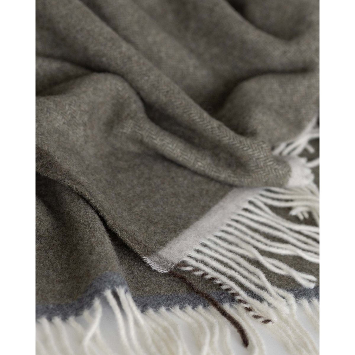 Merino/cashmere Throw Blanket MILANO Verde Orlo