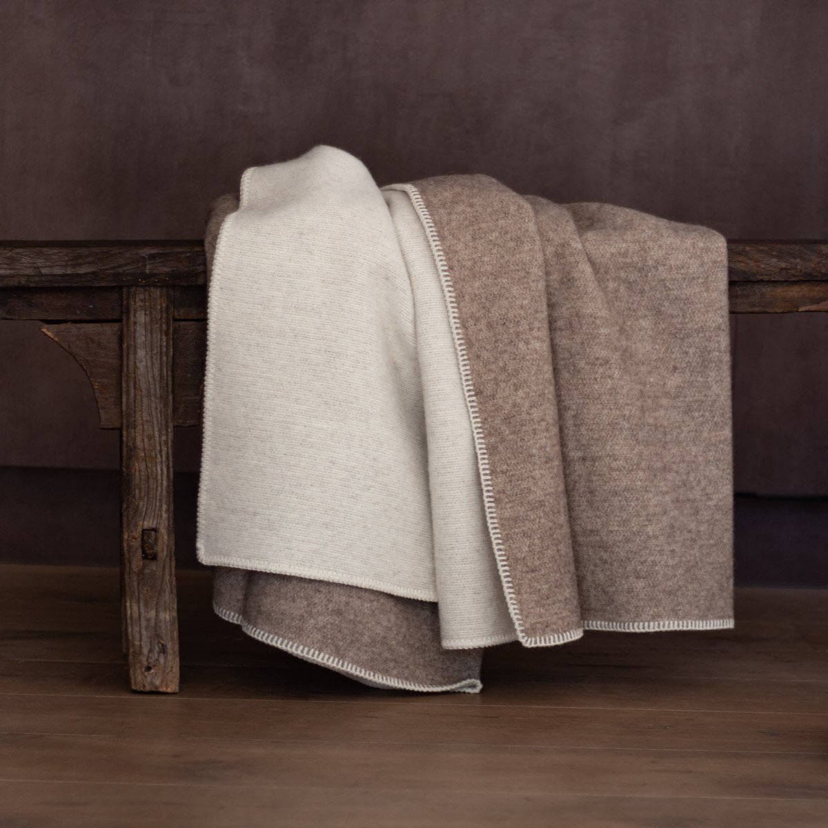 Wool bed runner ECO FOSSIL - 130 x 250 cm