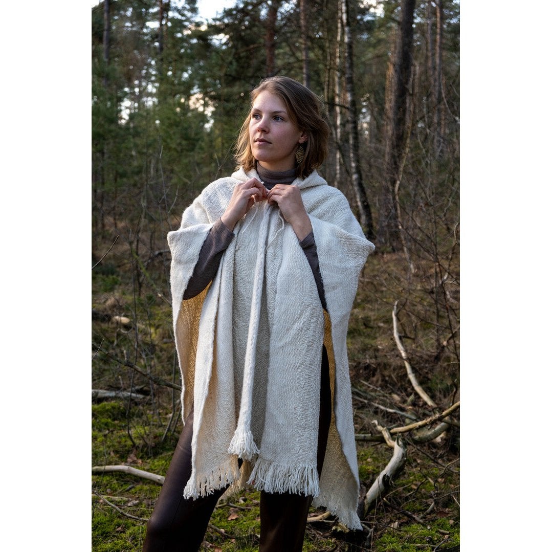 Poncho | Elena white | Wool poncho | Hooded poncho | Peruvian Poncho | Alpaca poncho | Poncho for women | Mens poncho | Handmade | EcuaFina (Copy)