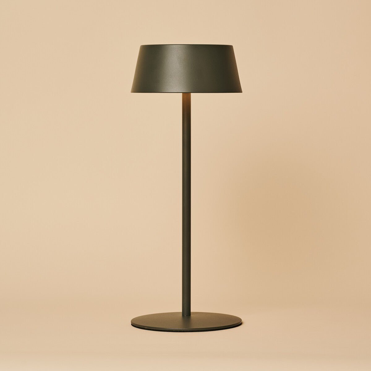 Hugo Olivgrön Uppladdningsbar Bordslampa