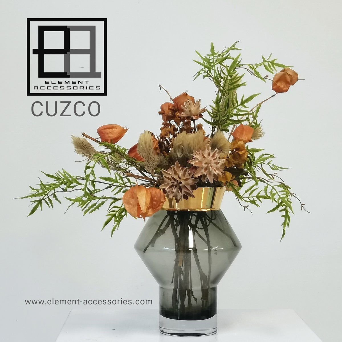classy glass vase with 24k gold edge, CUZCO