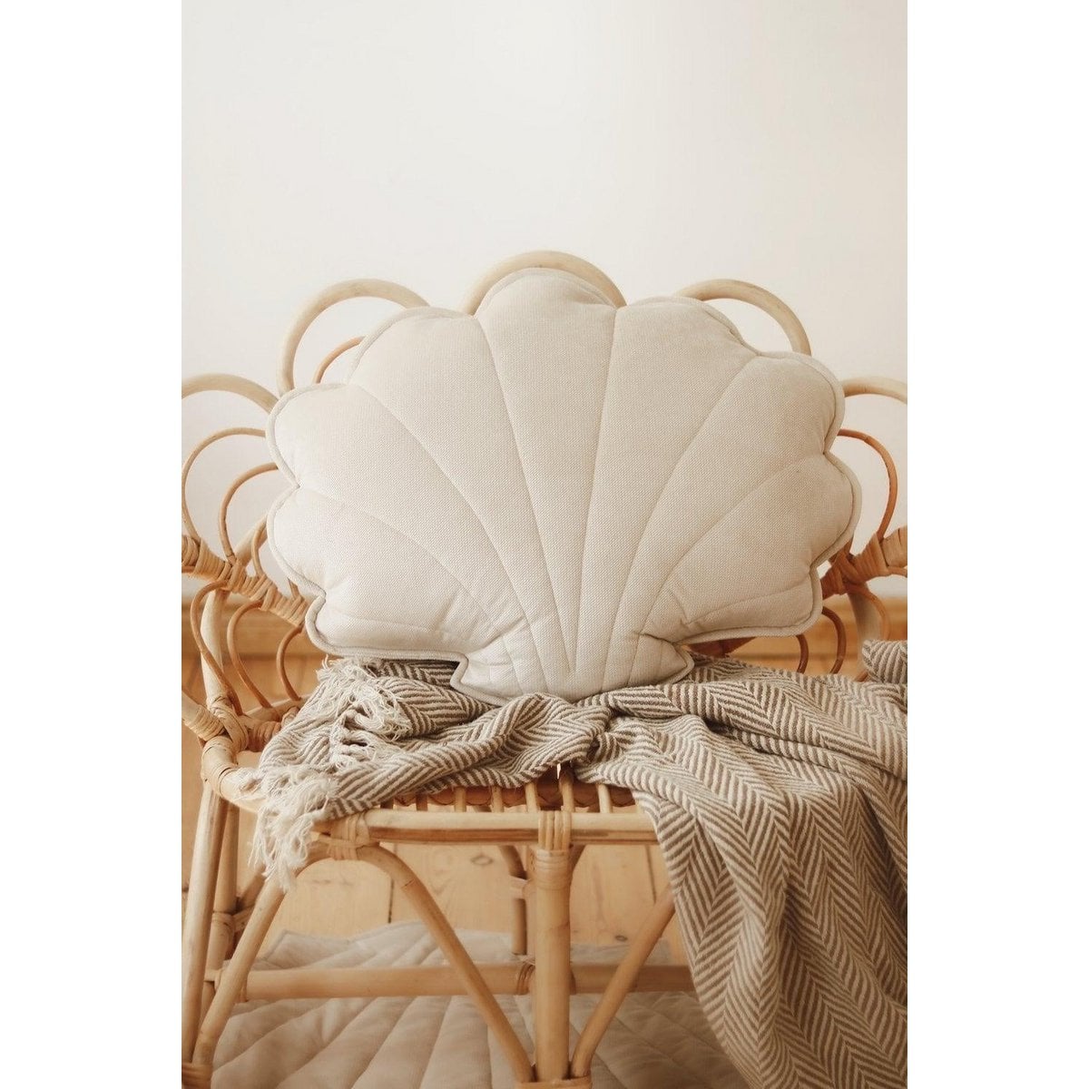 “Cream” Velvet Shell Pillow