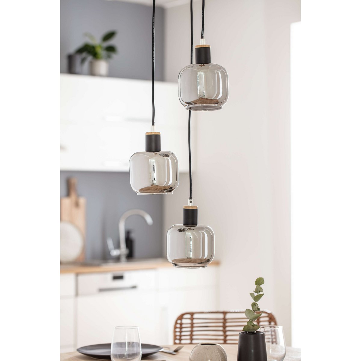 3 ceiling lamp "fumoso", pendant lamp made of metal and glass in black, with E14 socket, for dining room, living room, hall or office, hanging lamp total height 123 cm.