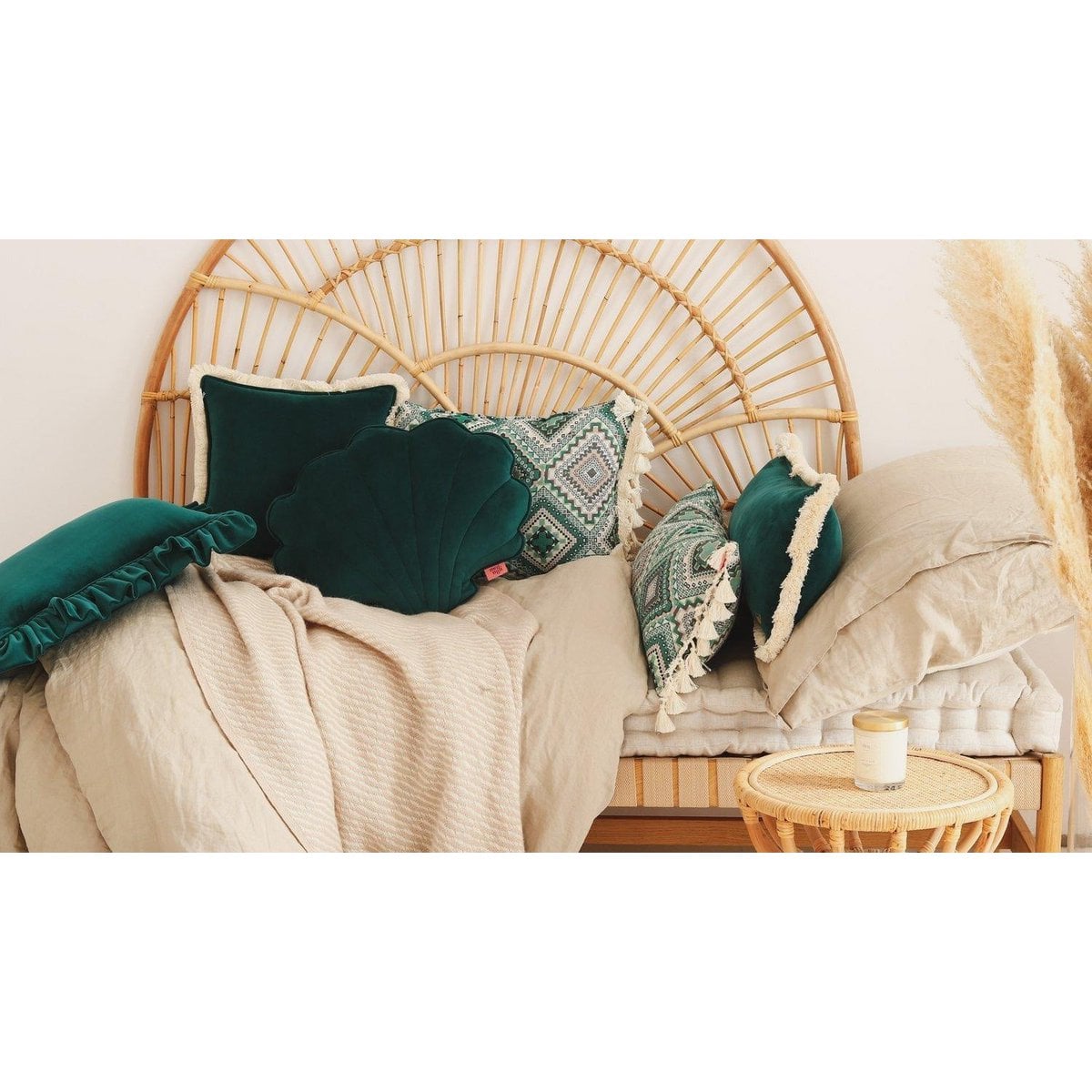 Soft Velvet Shell Pillow “Emerald”