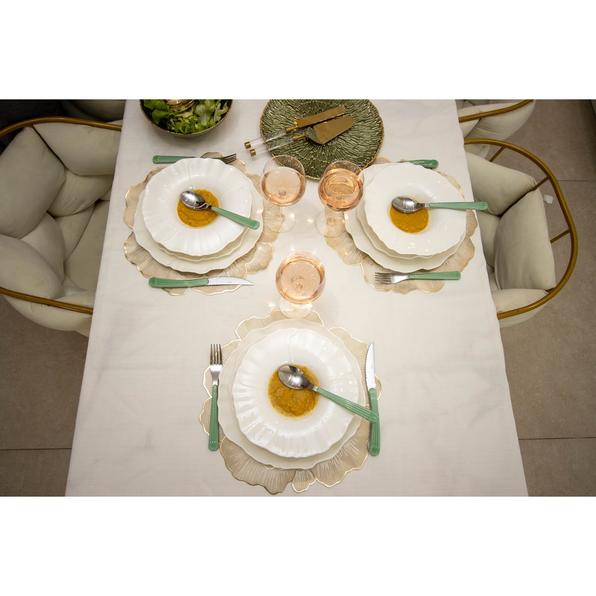 Household 24 pieces in silver with green handle