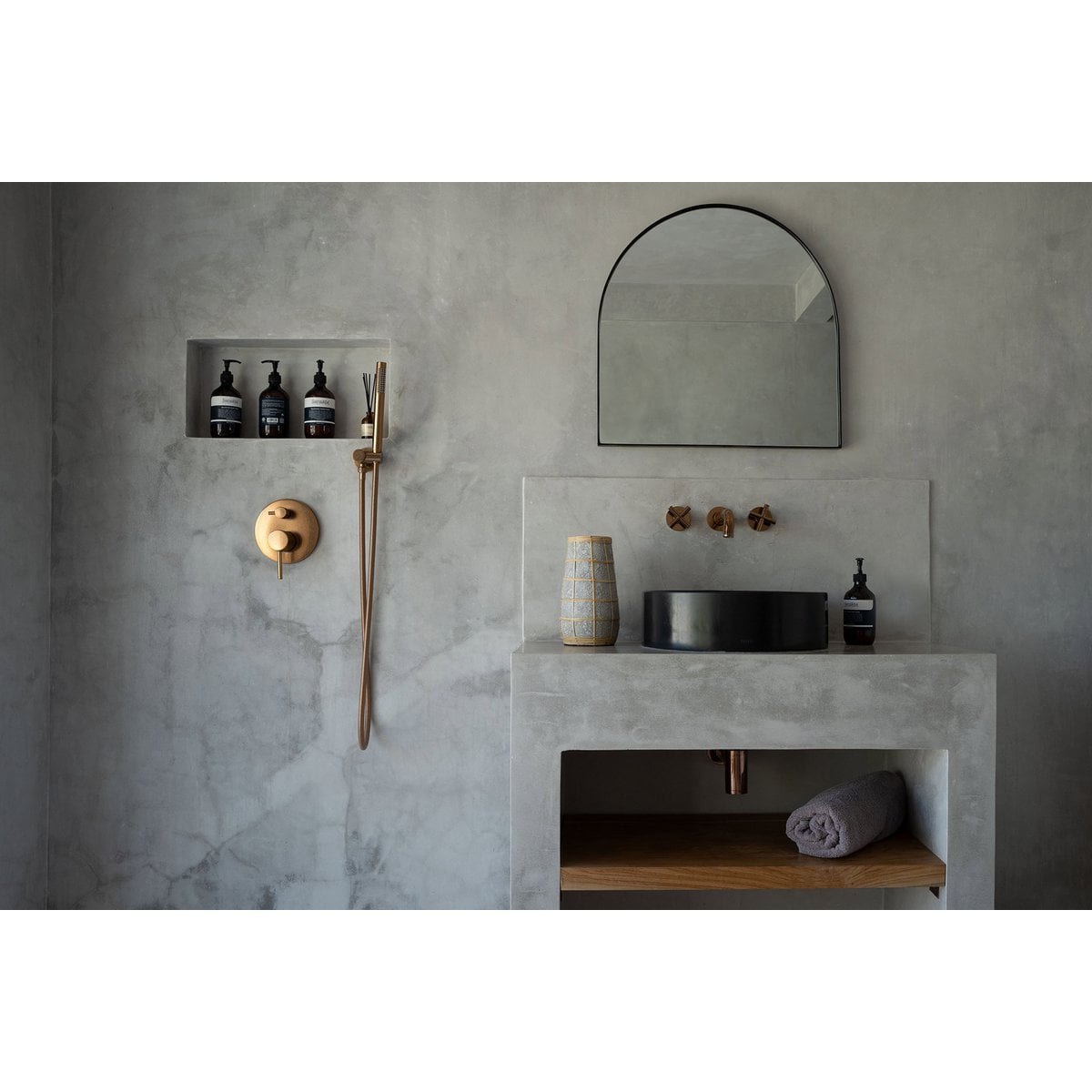 The Cutie Vase - Concrete Natural - L