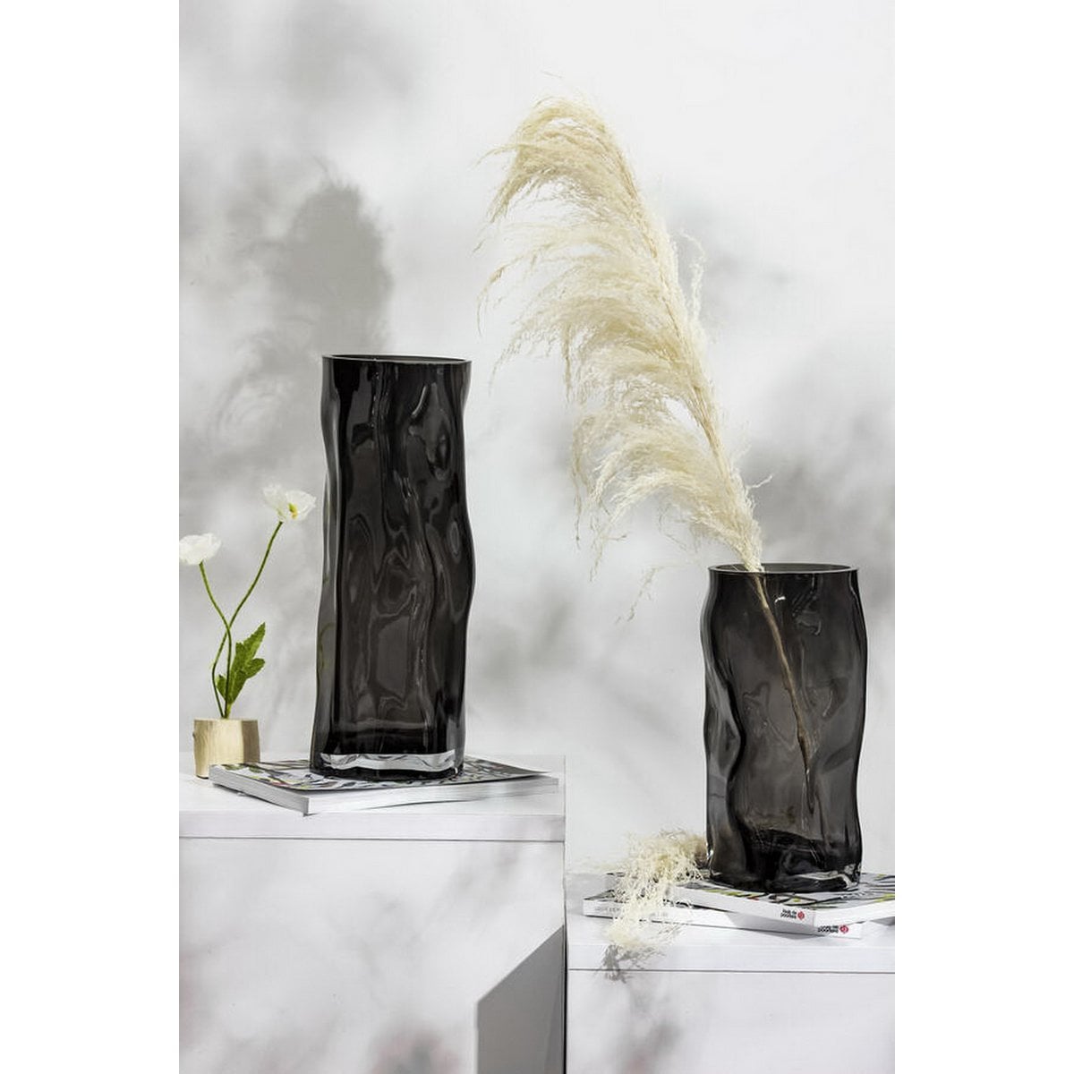 Tall cylindrical vase 9mm thick glass, irregular form, like black wood. ABU40GR