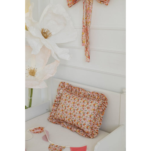 Decorative pillow with frill "green garden"