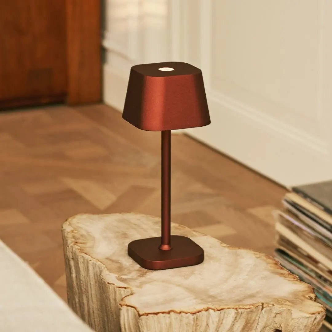 Ava Bronze uppladdningsbar bordslampa