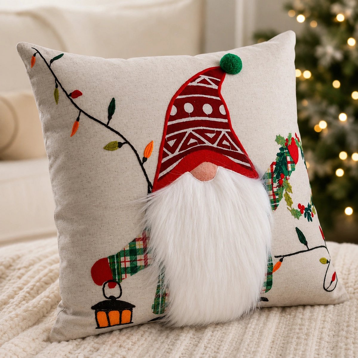 Beige & Multicolour Festive Gnome with Lights – Cushion Cover / Kussenhoes – Christmas 45×45 cm – Urbane Hide