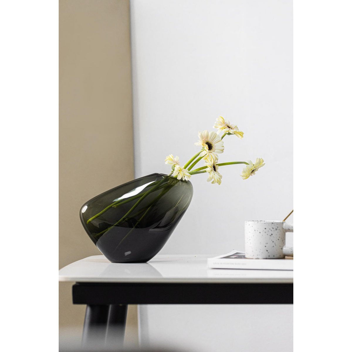 Modern vase, high design organic shape, KOOKY16GR