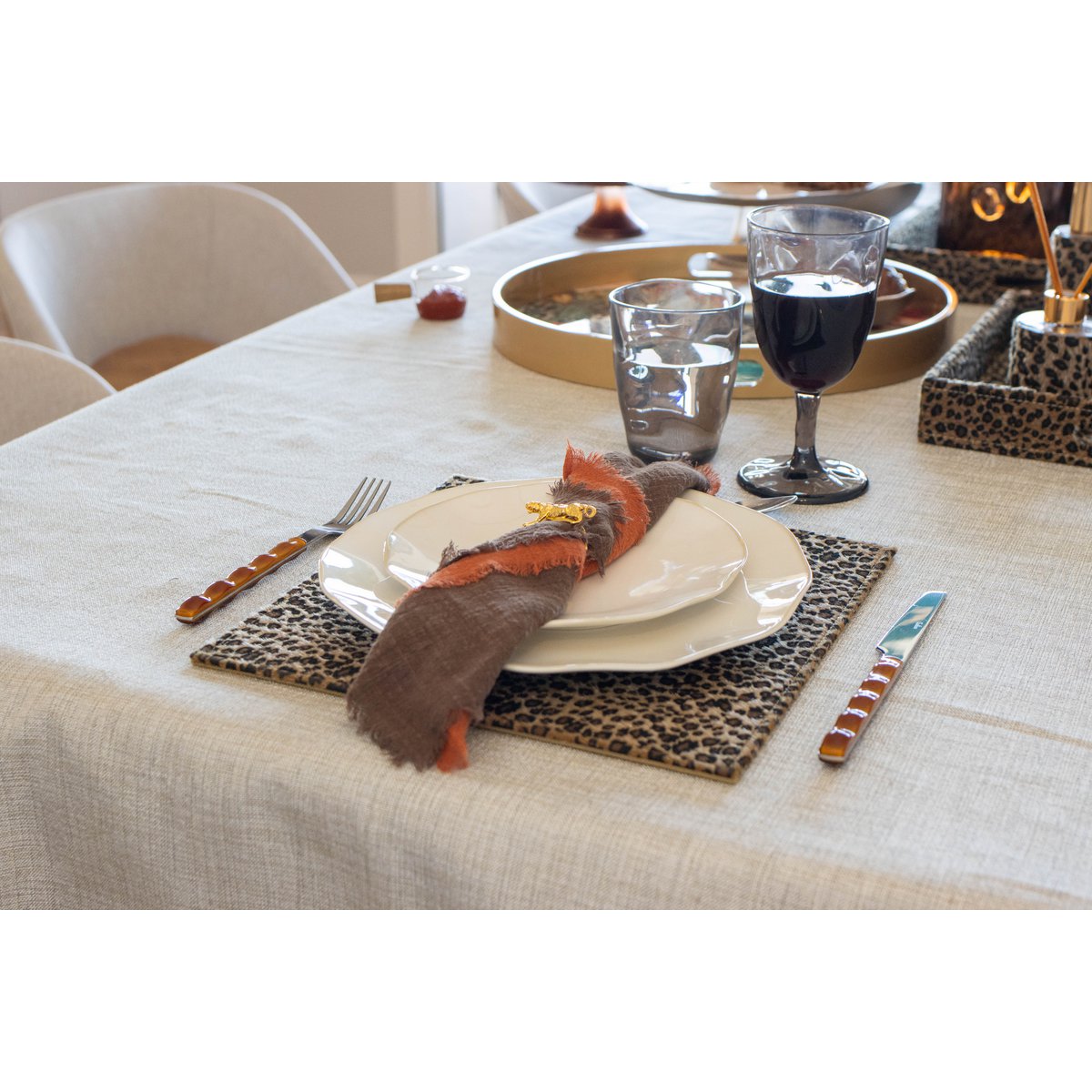 Household 24 pieces in silver with brown handle