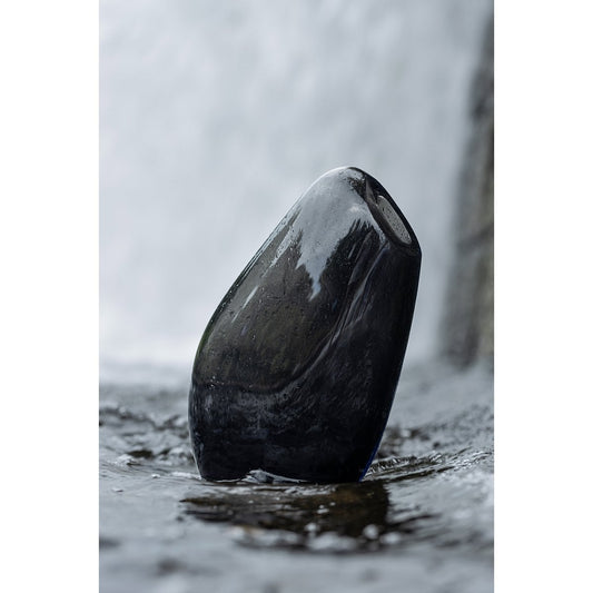 Hög modern vas med mycket innovativ sober design, KOOKY30GR