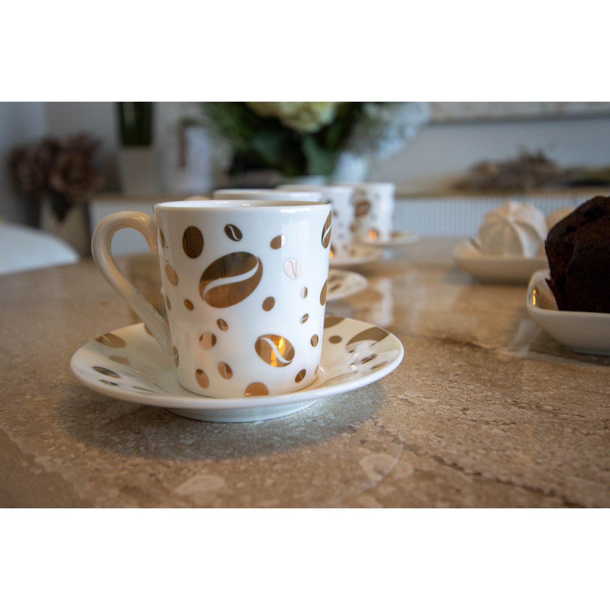 Kaffekoppar med fat – Parti om 4