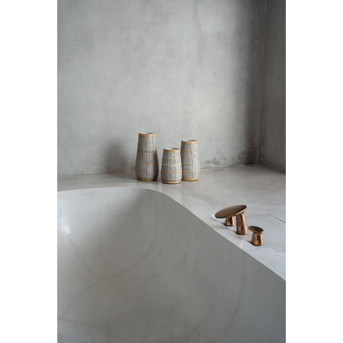 The Cutie Vase - Concrete Natural - L