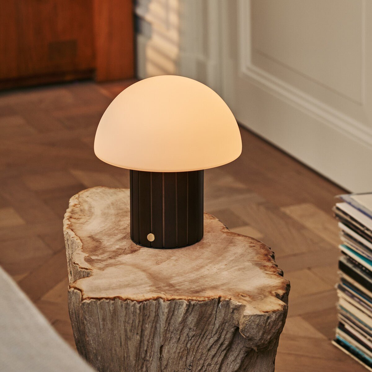 Siebe Dark Brown Rechargeable Table Lamp