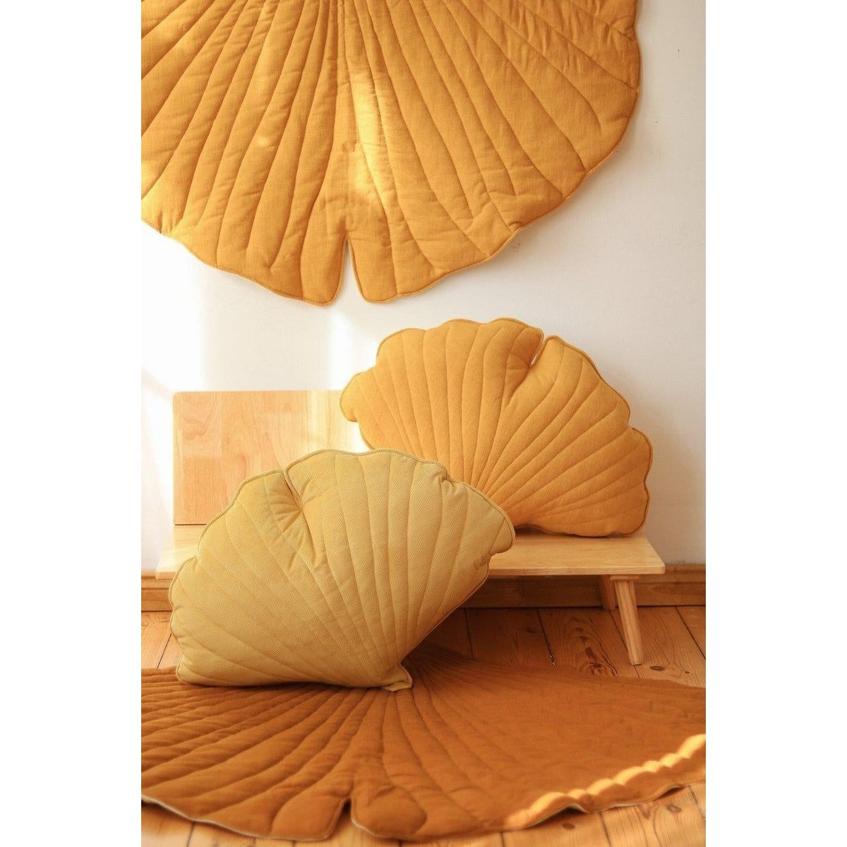 “Honey” Velvet Ginkgo Leaf Pillow