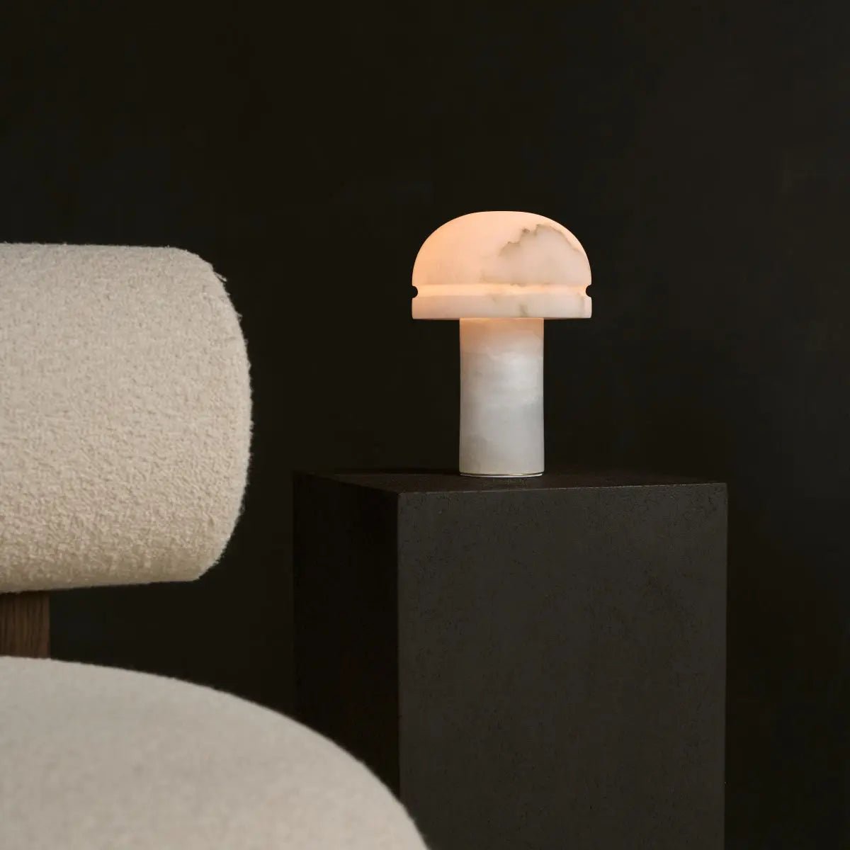 Leonardo Alabaster Lamp