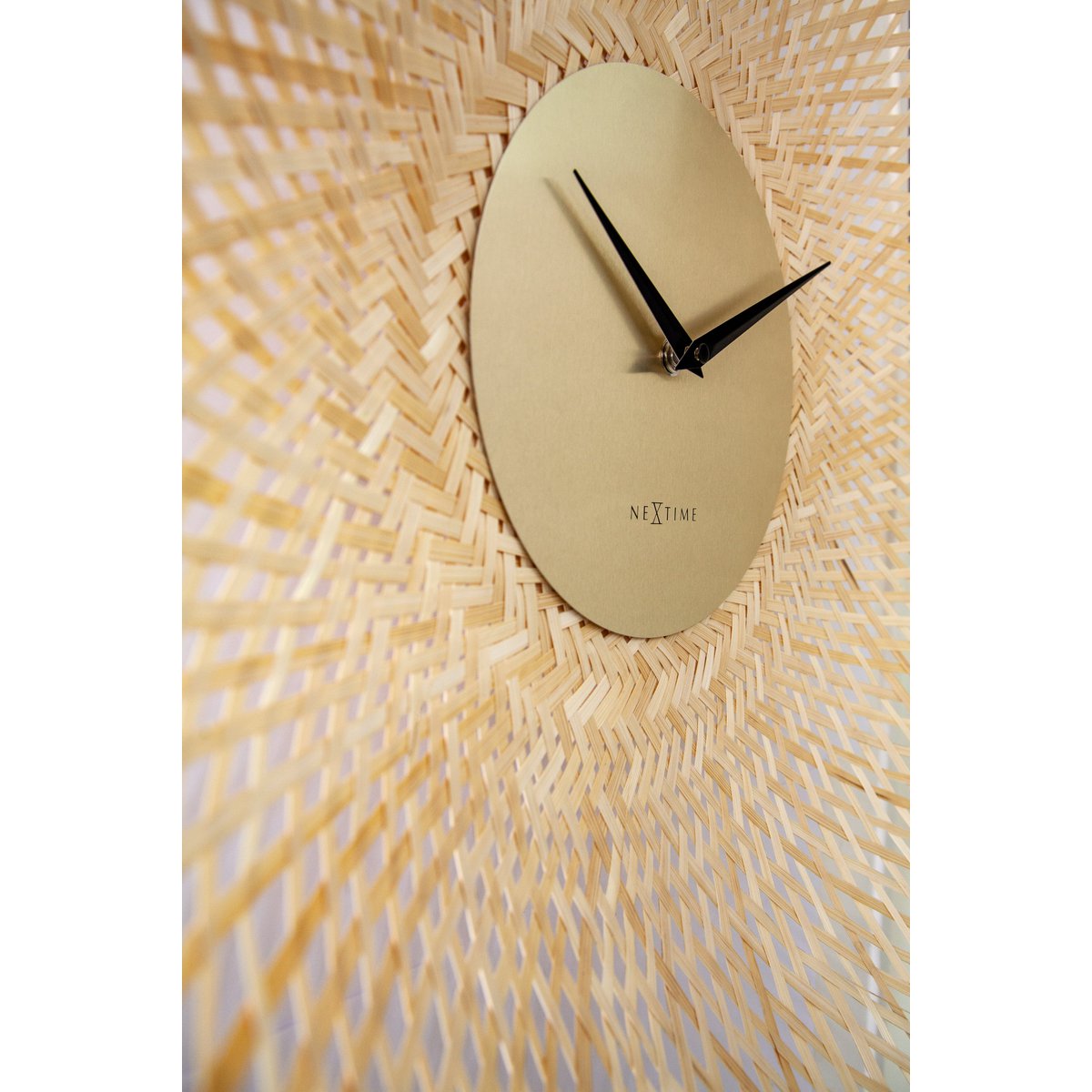 Väggklocka 60cm-Tyst-Brun/Svart-Bambu-NeXtime 'Vortex'