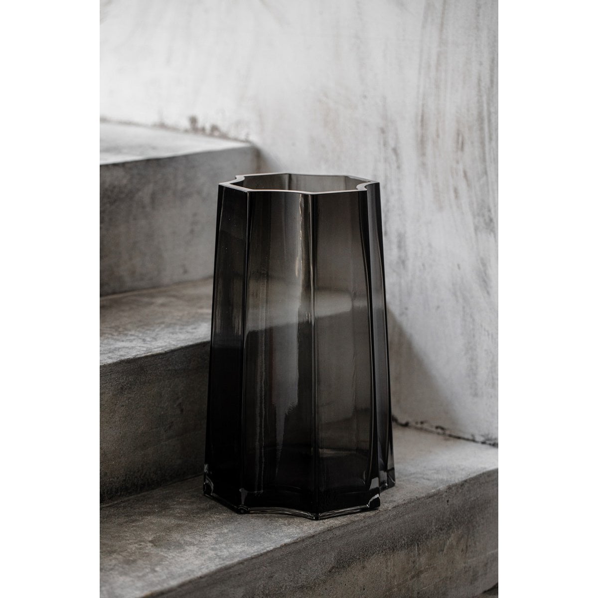 Modern-Classic Luxury vase, stylish design, LENOX 30 Gray