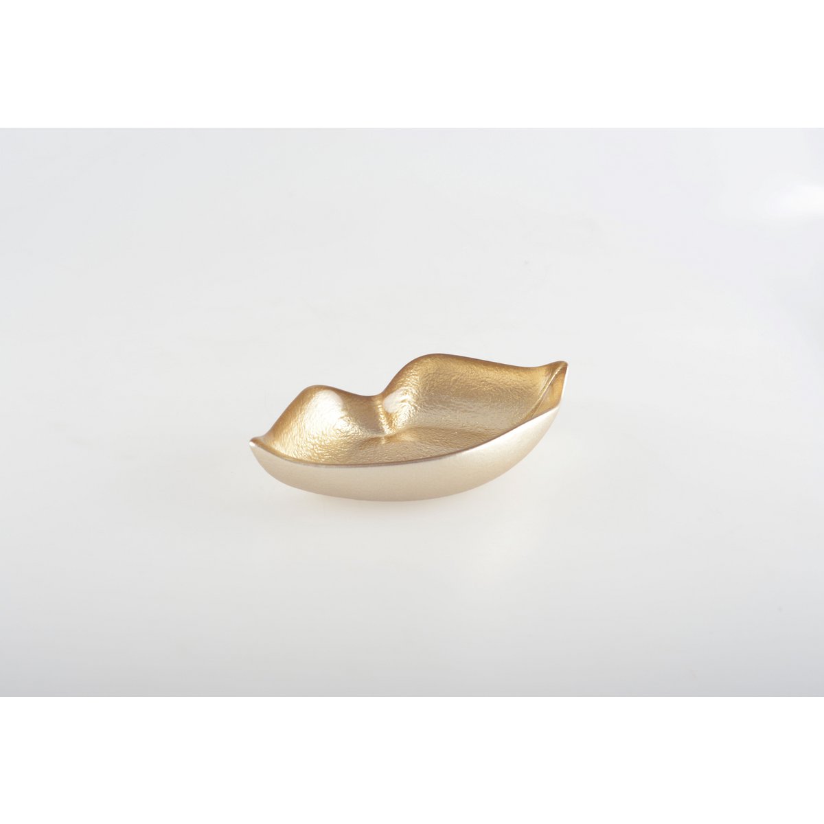 Brilliant golden mouth cup 17.5x4x4cm