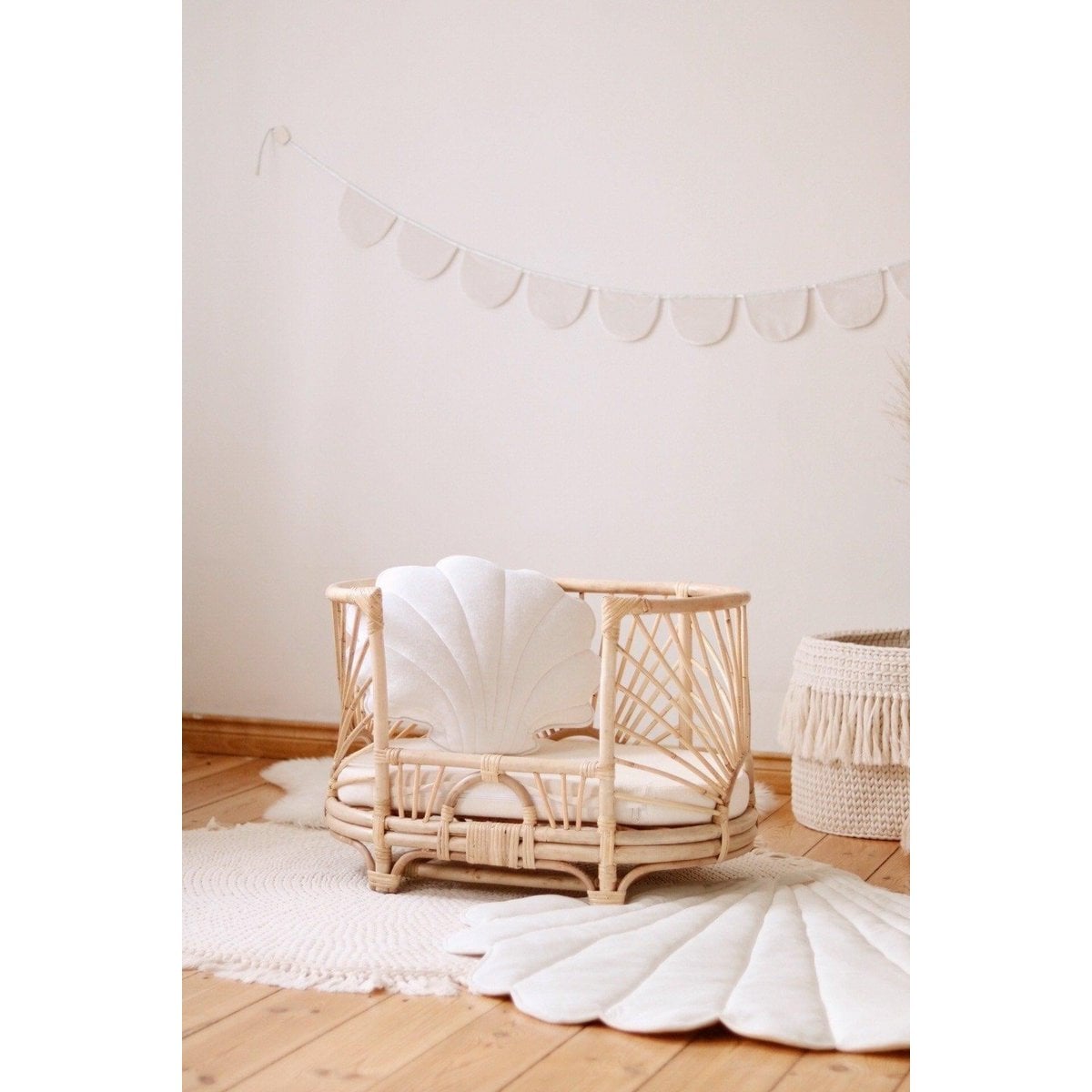 “White Pearl” Velvet Shell Pillow