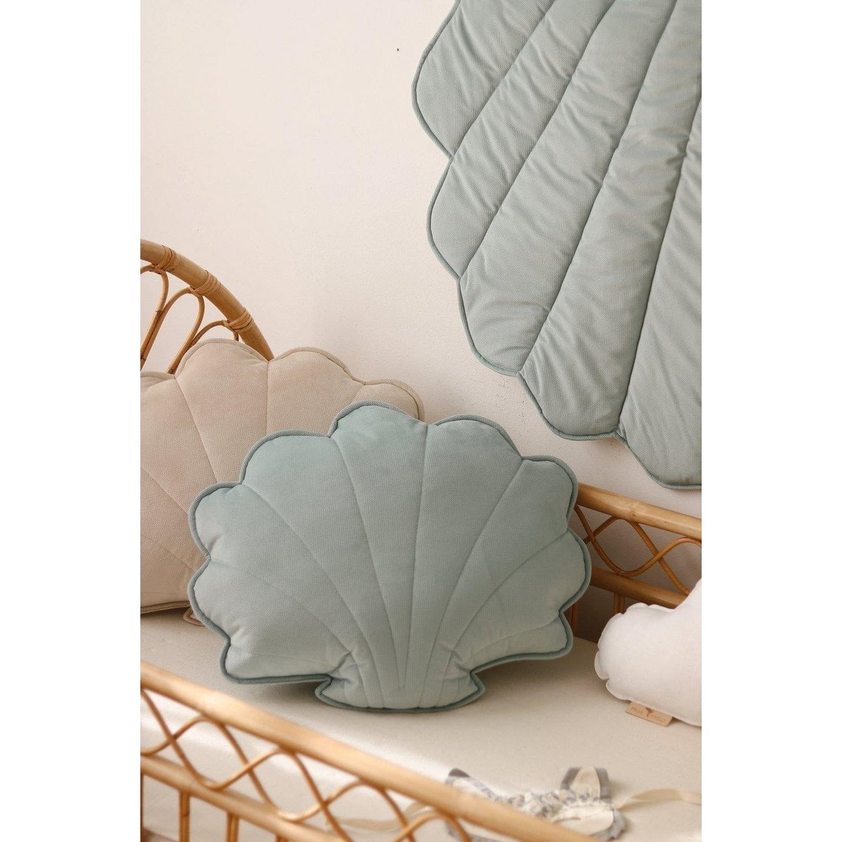 “Powder Mint” Velvet Shell Pillow