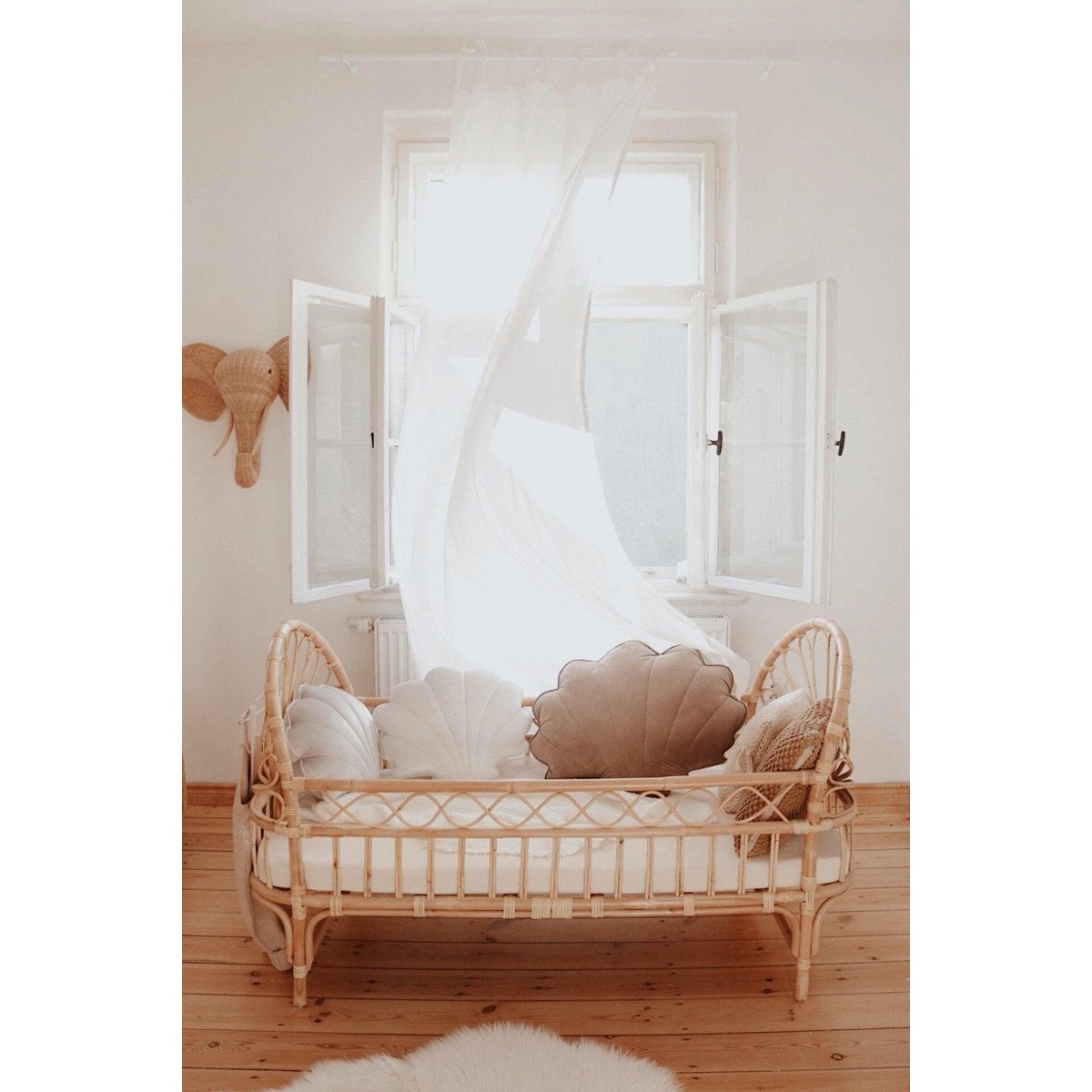 “White Pearl” Velvet Shell Pillow