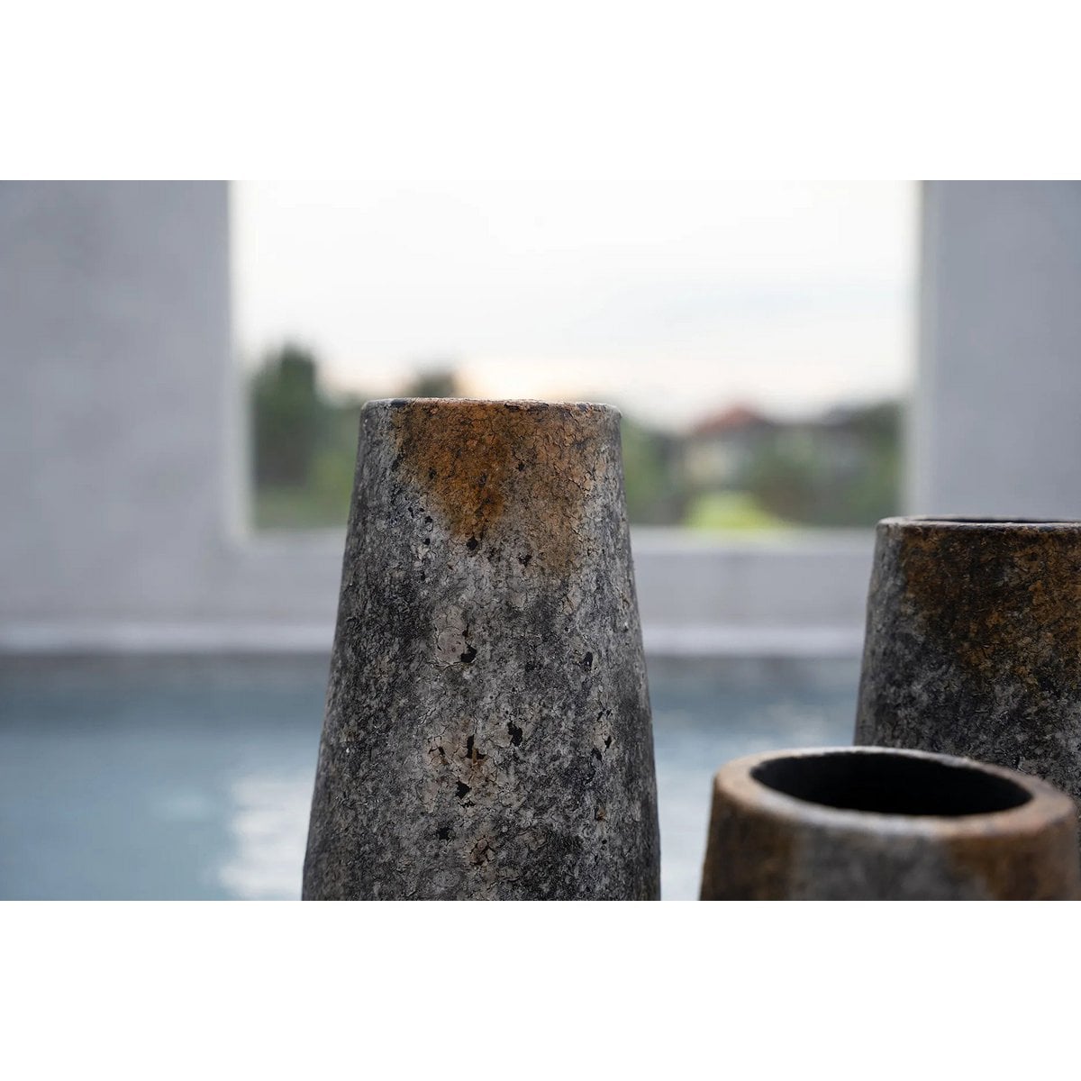 The Spooky Vase - Antique Grey - L