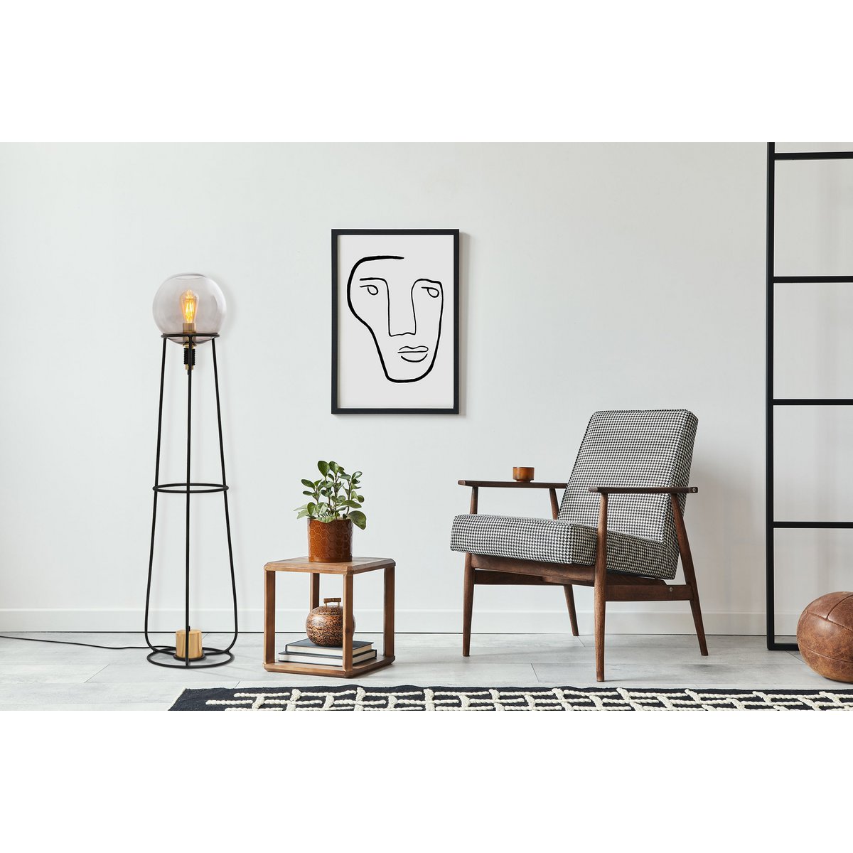Staplingsbar lampa "Stelo", modern golvlampa av svart metall och rökt glas, E27-sockel, 128,5 cm hög, för matsal, vardagsrum, hall eller kontor,