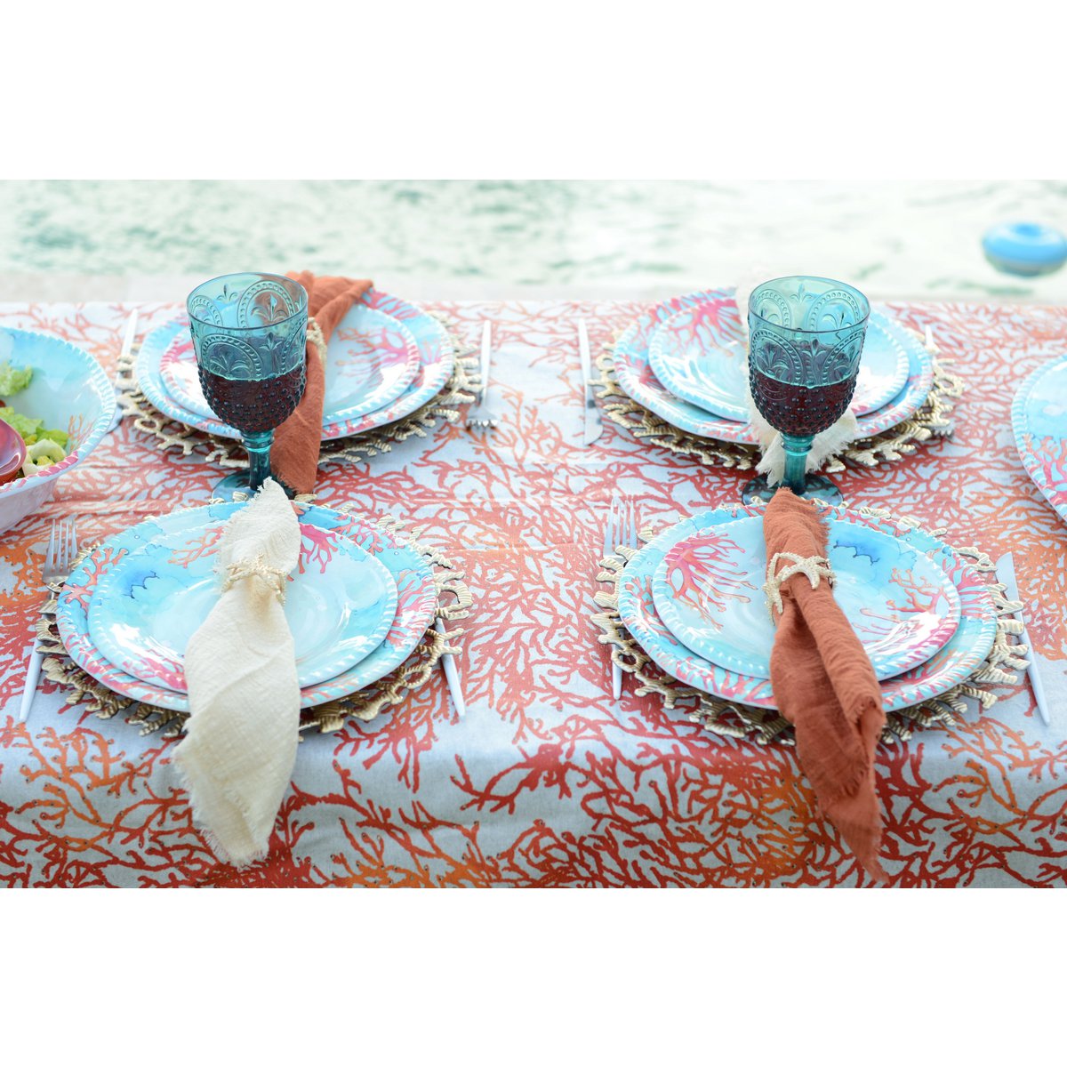 Korallfärgad desserttallrik i melamin 23x23x2cm