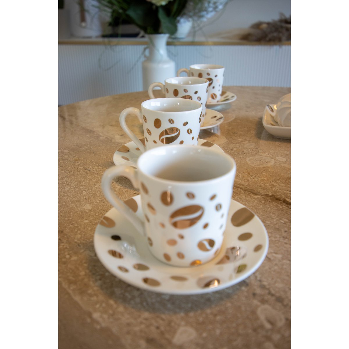 Kaffekoppar med fat – Parti om 4