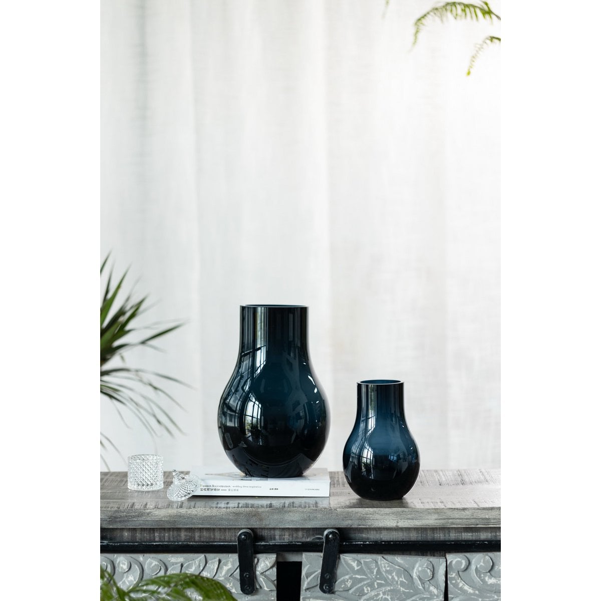 TOP selling glass vases: modern elegant large vase in deep blue quality glass, DAVOS15
