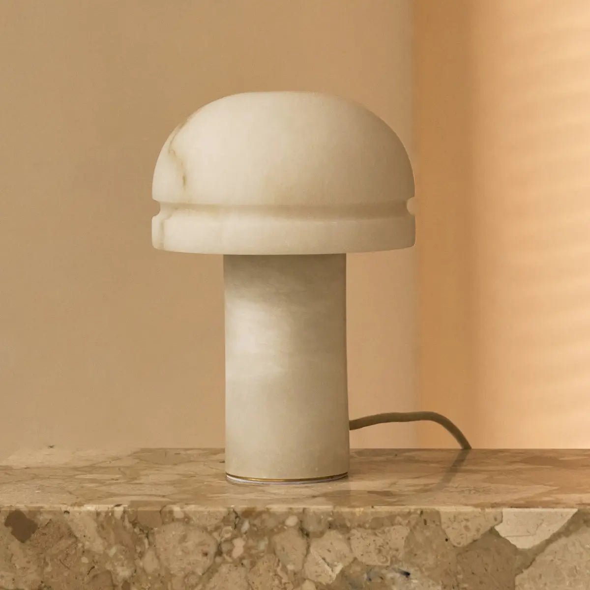 Leonardo Alabaster Lamp