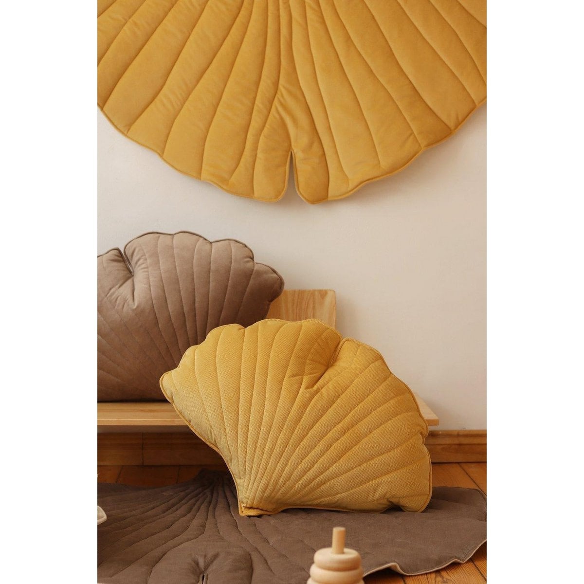 “Honey” Velvet Ginkgo Leaf Pillow