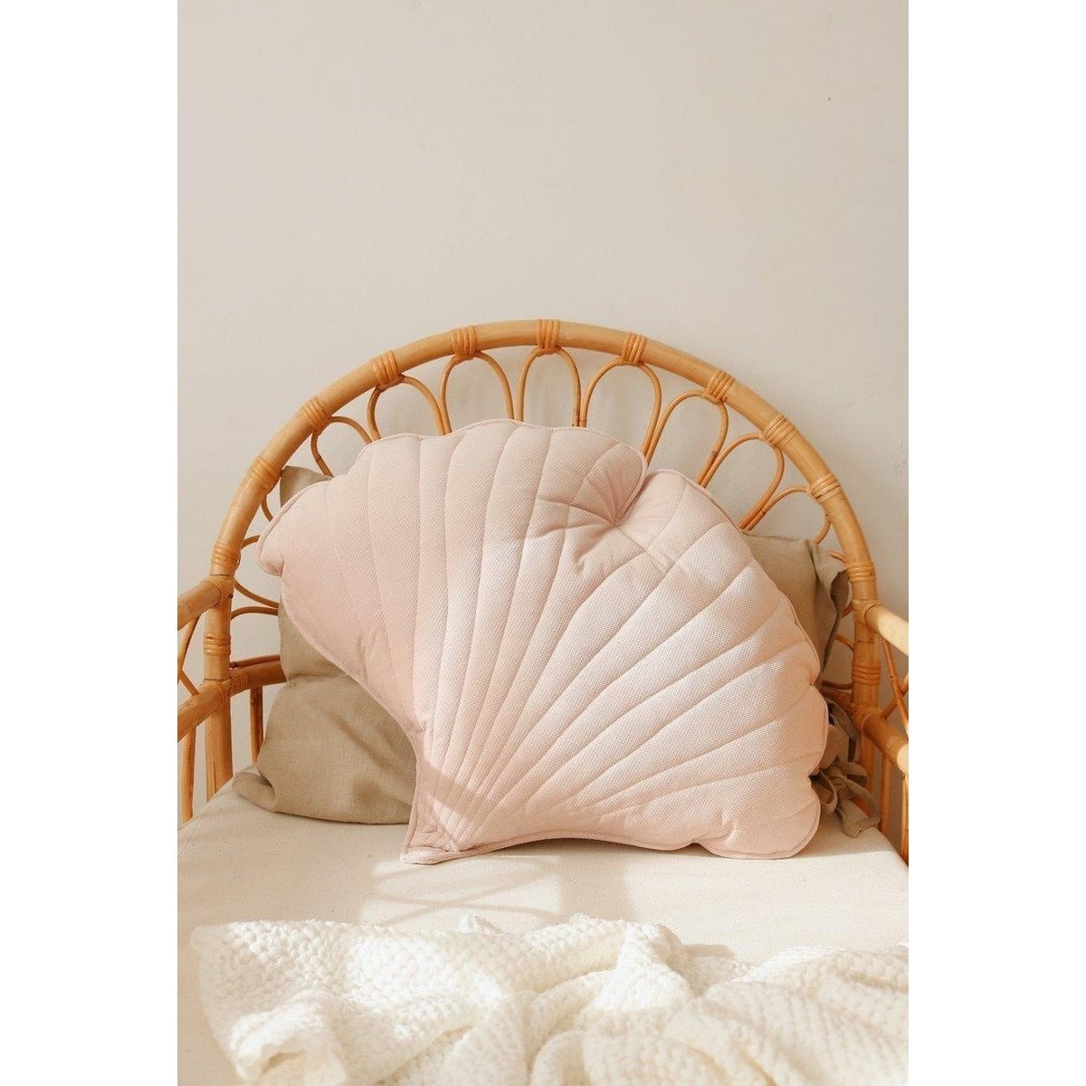 “Powder Pink” Velvet Ginkgo Leaf Pillow