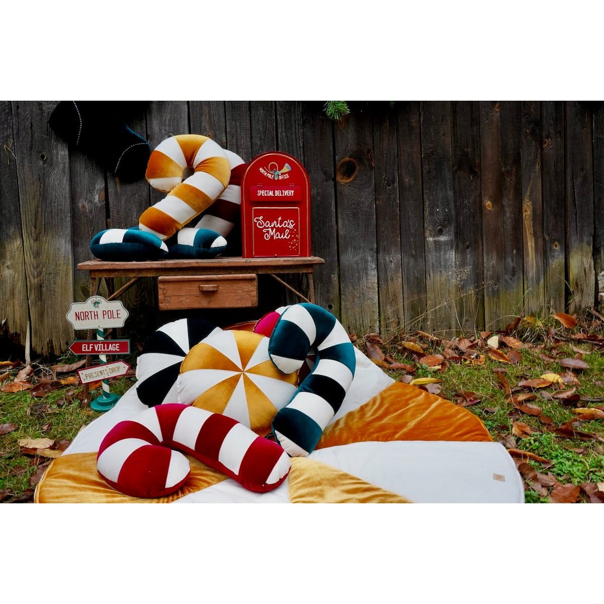 “Red Lollipop” christmas Patchwork Pillow, best gift for holidays