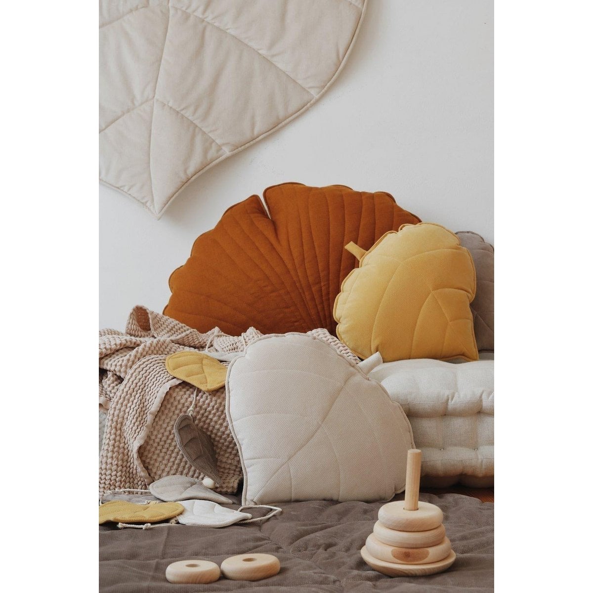 “Honey” Velvet Leaf Pillow