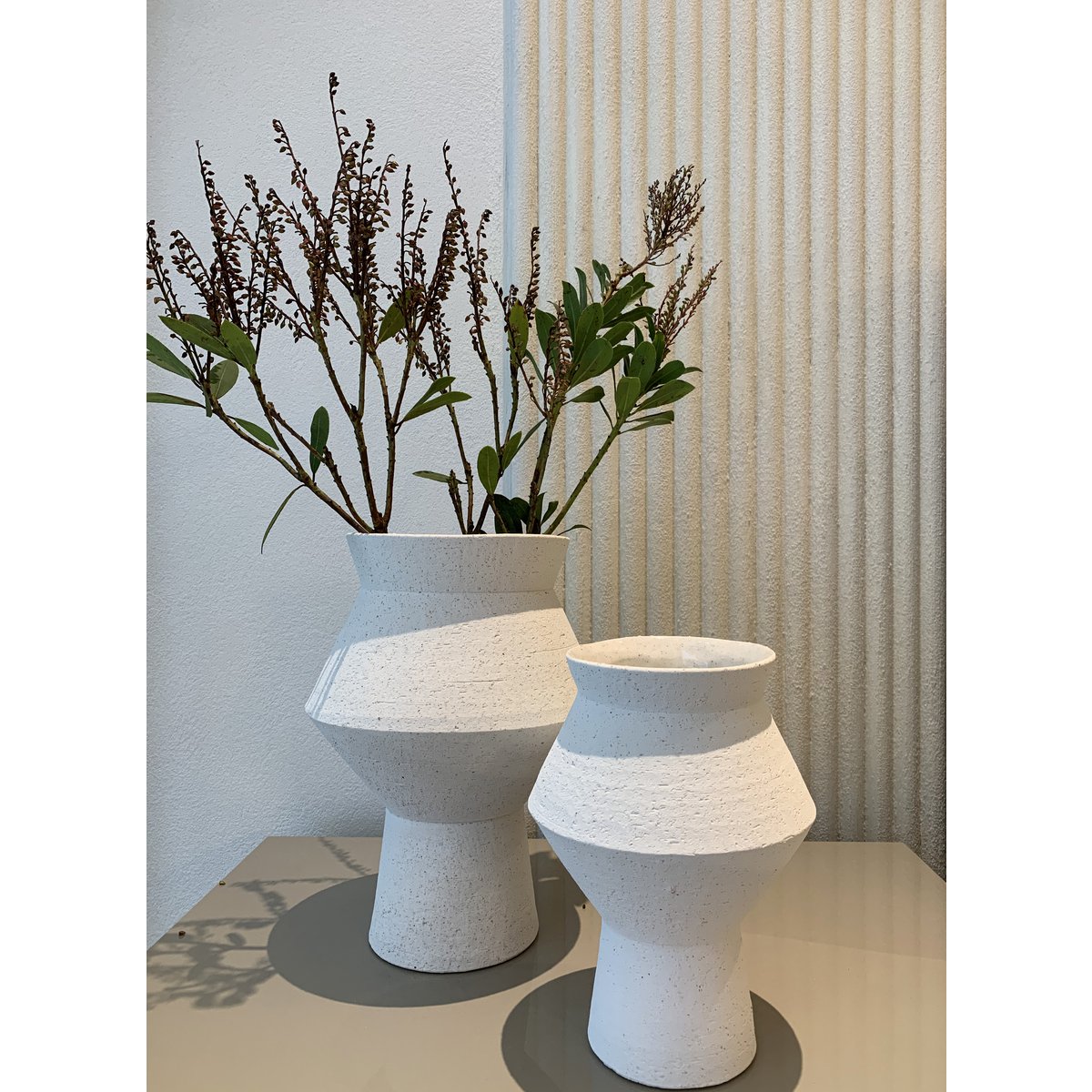 Modern ceramic vase with rough white finish, angular round shape, CUZCO 20 white