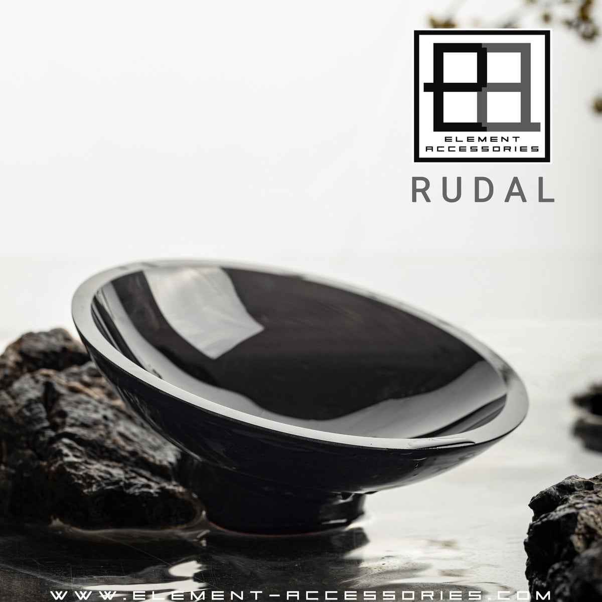 Innovative modern vase, top design, back high end glass. RUD22ZW