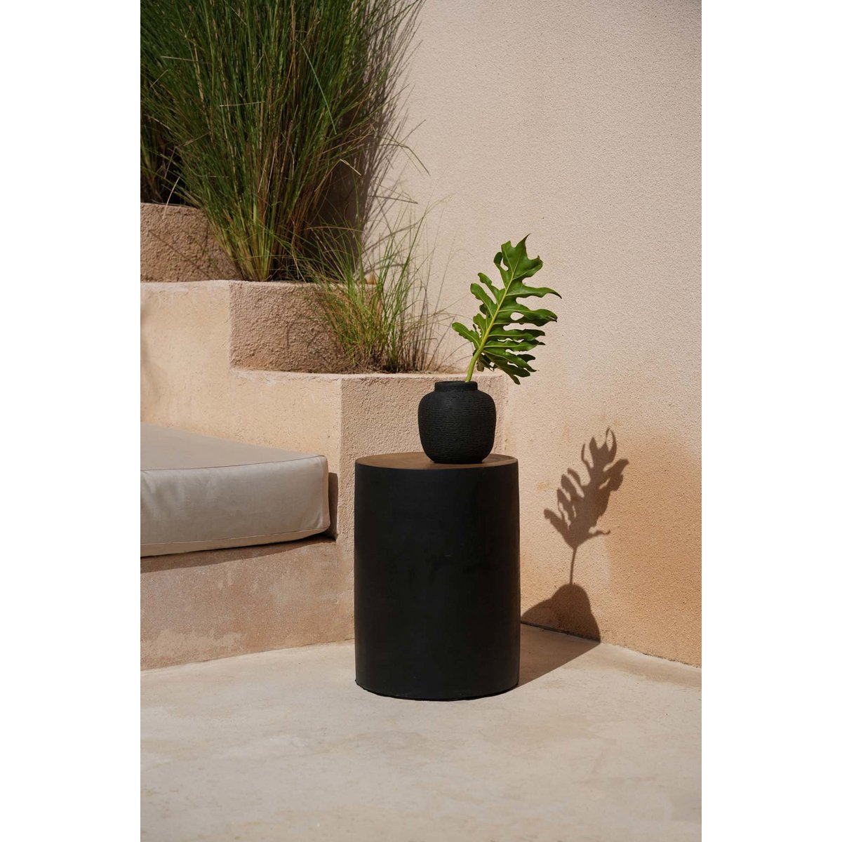 The Peaky Vase - Black - S