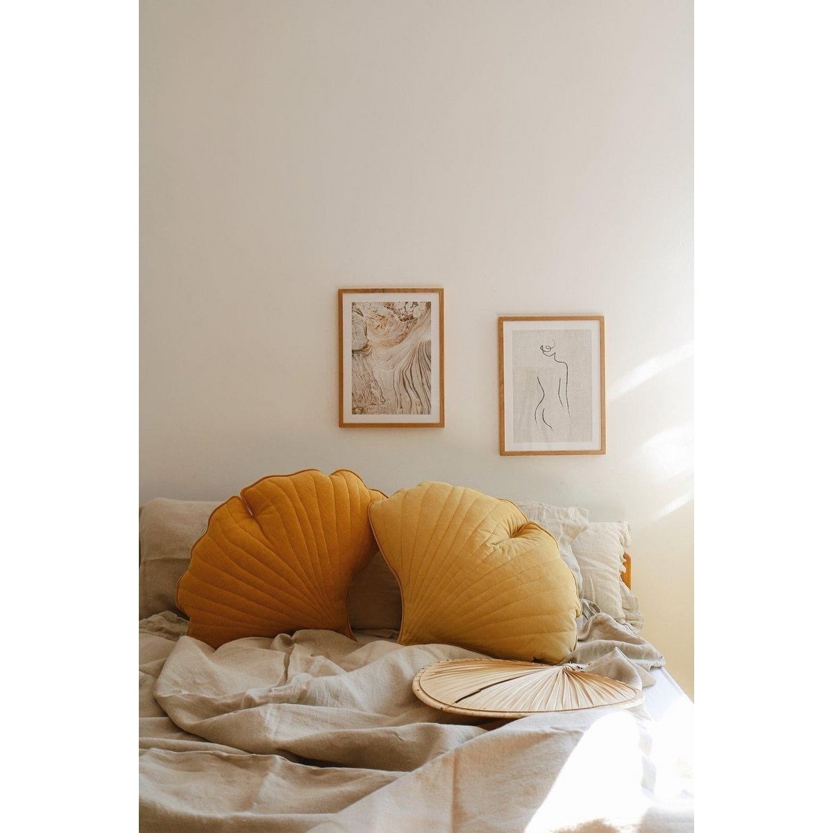 “Caramel” Linen Ginkgo Leaf Pillow