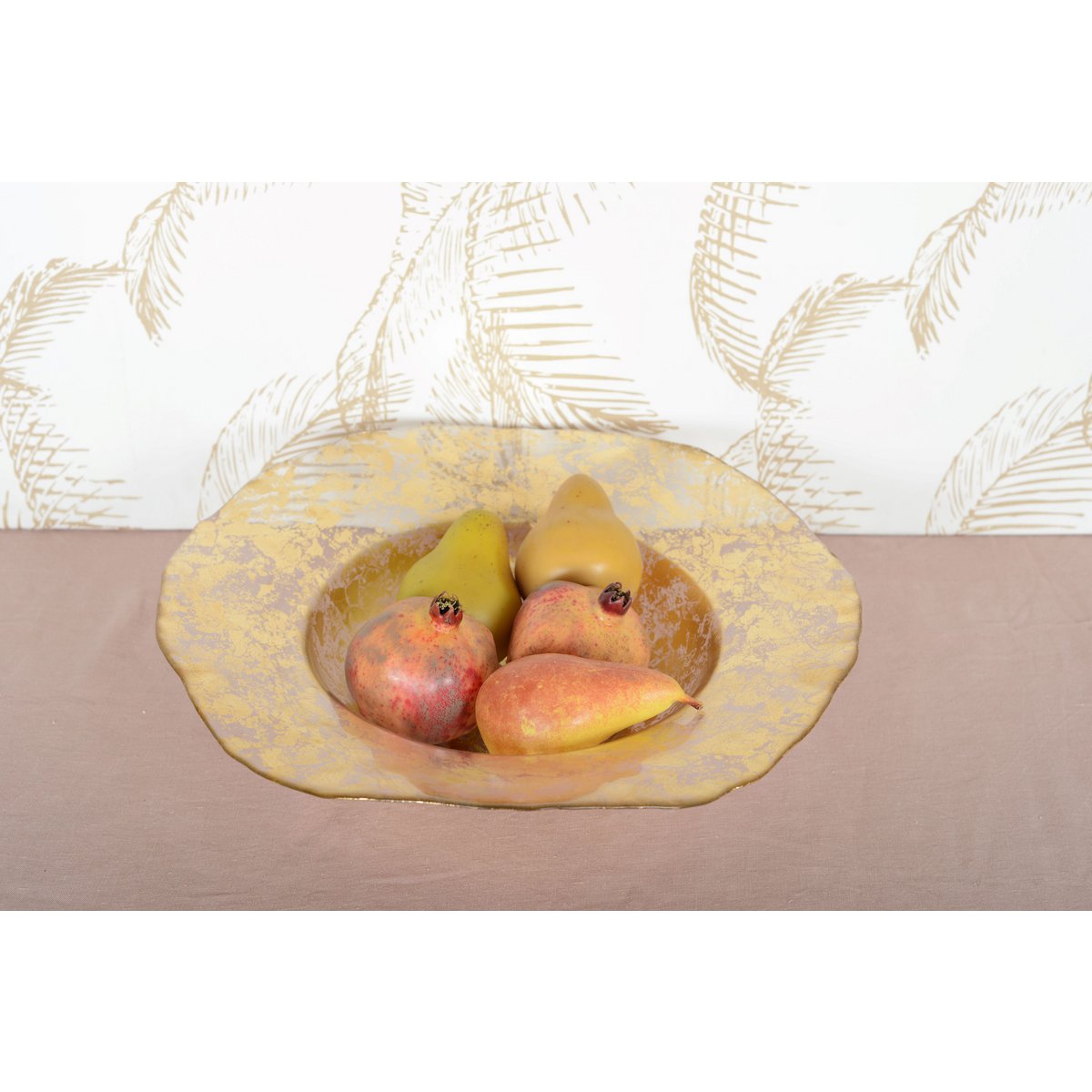 Large golden lace cut 42x42x10cm