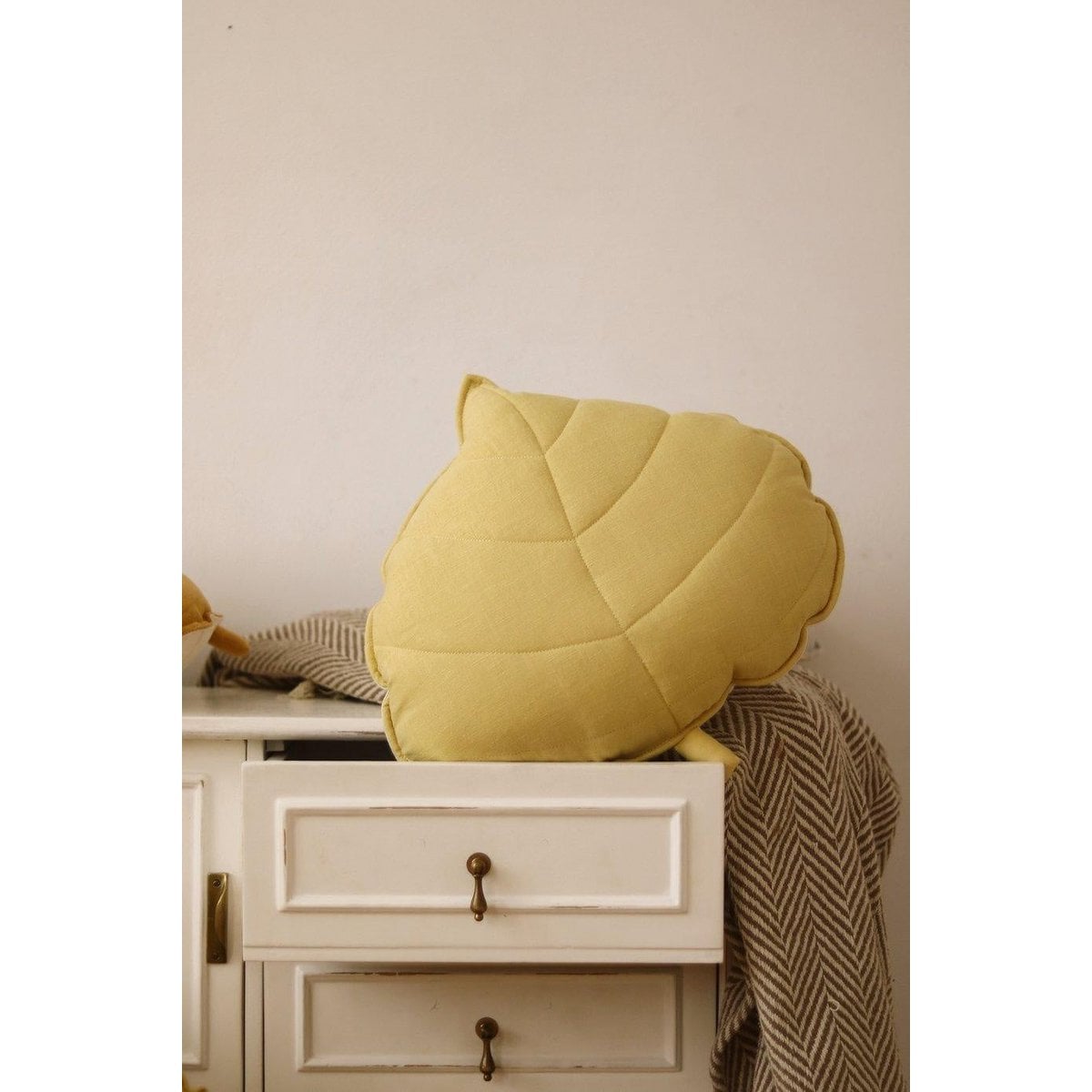 “Honey” Linen Leaf Pillow