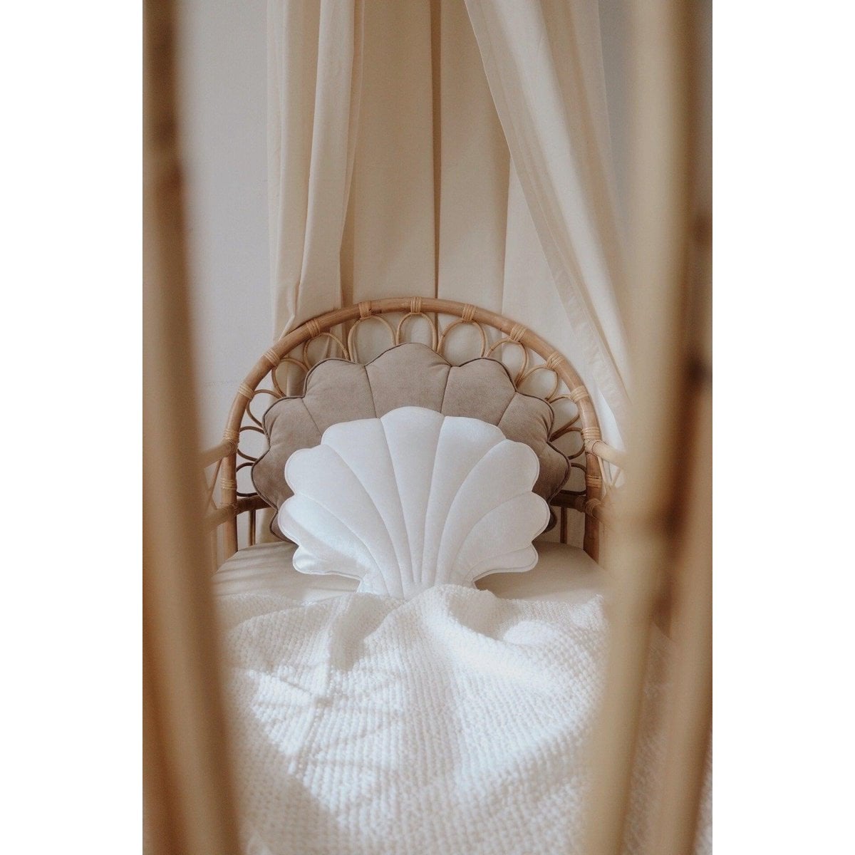 “White Pearl” Velvet Shell Pillow