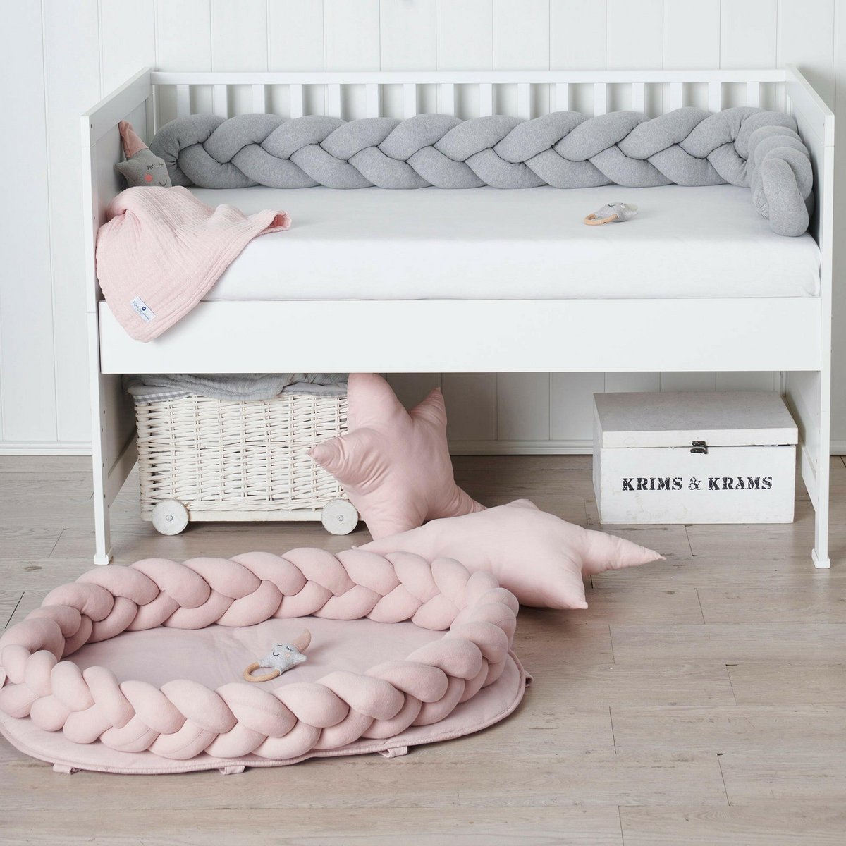 Pink braided cot bumper