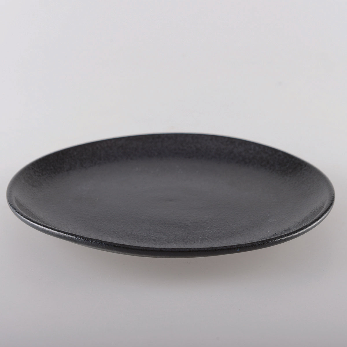 Black flat plate with shine 27cm