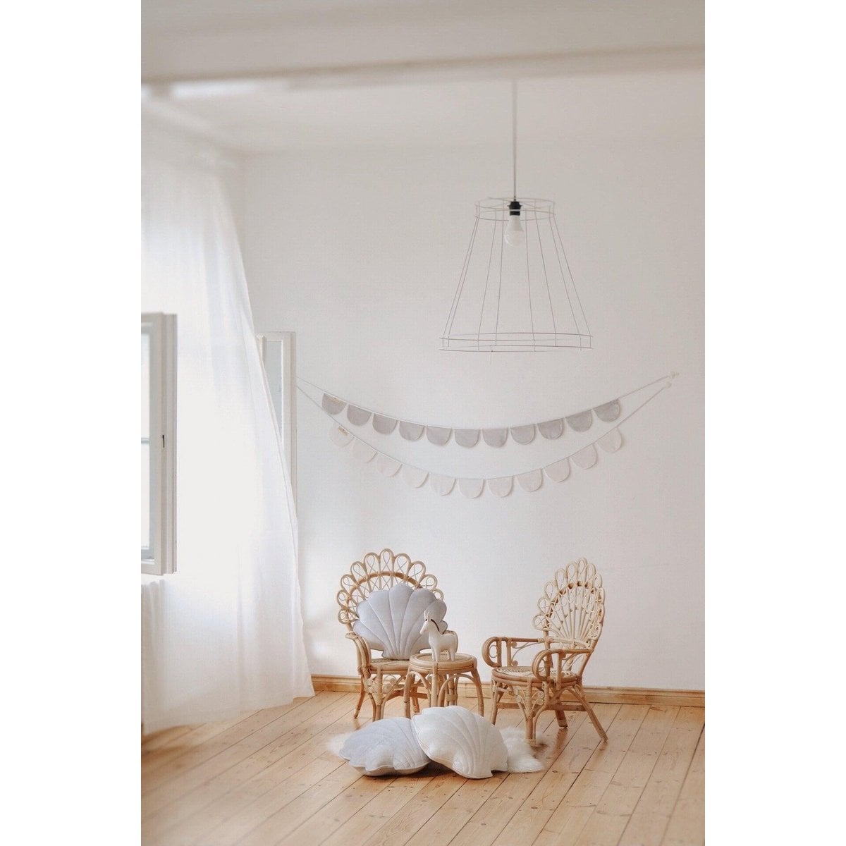 “White Pearl” Velvet Shell Pillow