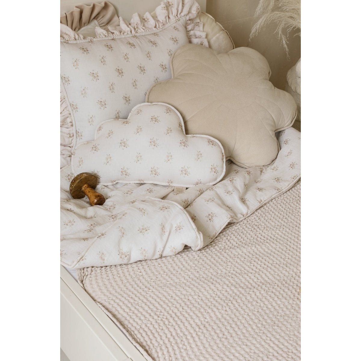 Muslin cloud pillow "Boho Flowers"